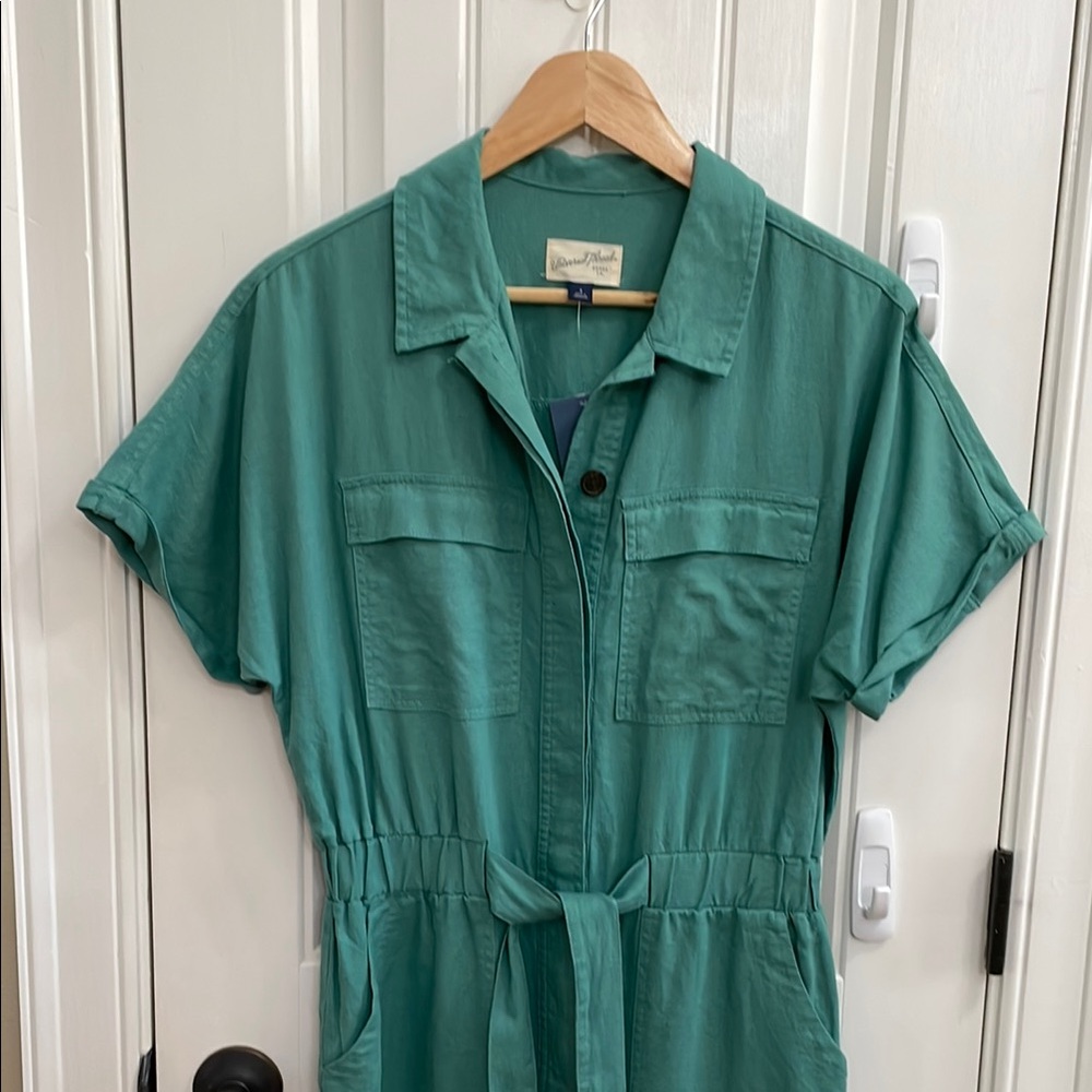 Universal Thread Green Jumpsuit - Picture 5 of 8